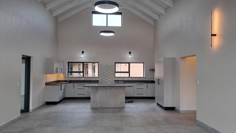 4 Bedroom Property for Sale in Stilbaai Wes Western Cape